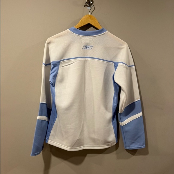 Toronto Maple Leafs Women’s NHL Hockey Jersey - Picture 2 of 8